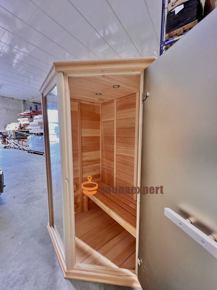 Innensauna aus Zedernholz 135 x 105cm EKN