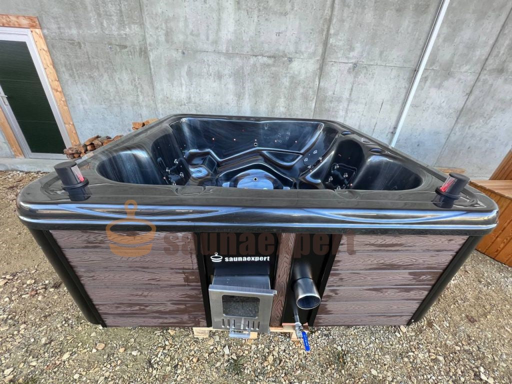 Outdoor ACRYL- Whirlpool / Badezuber 245 x 245cm mit Holzofen / Hot Tube