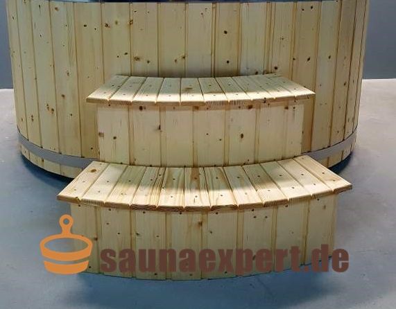 Treppe halbrund ohne Filterraum für Badezuber