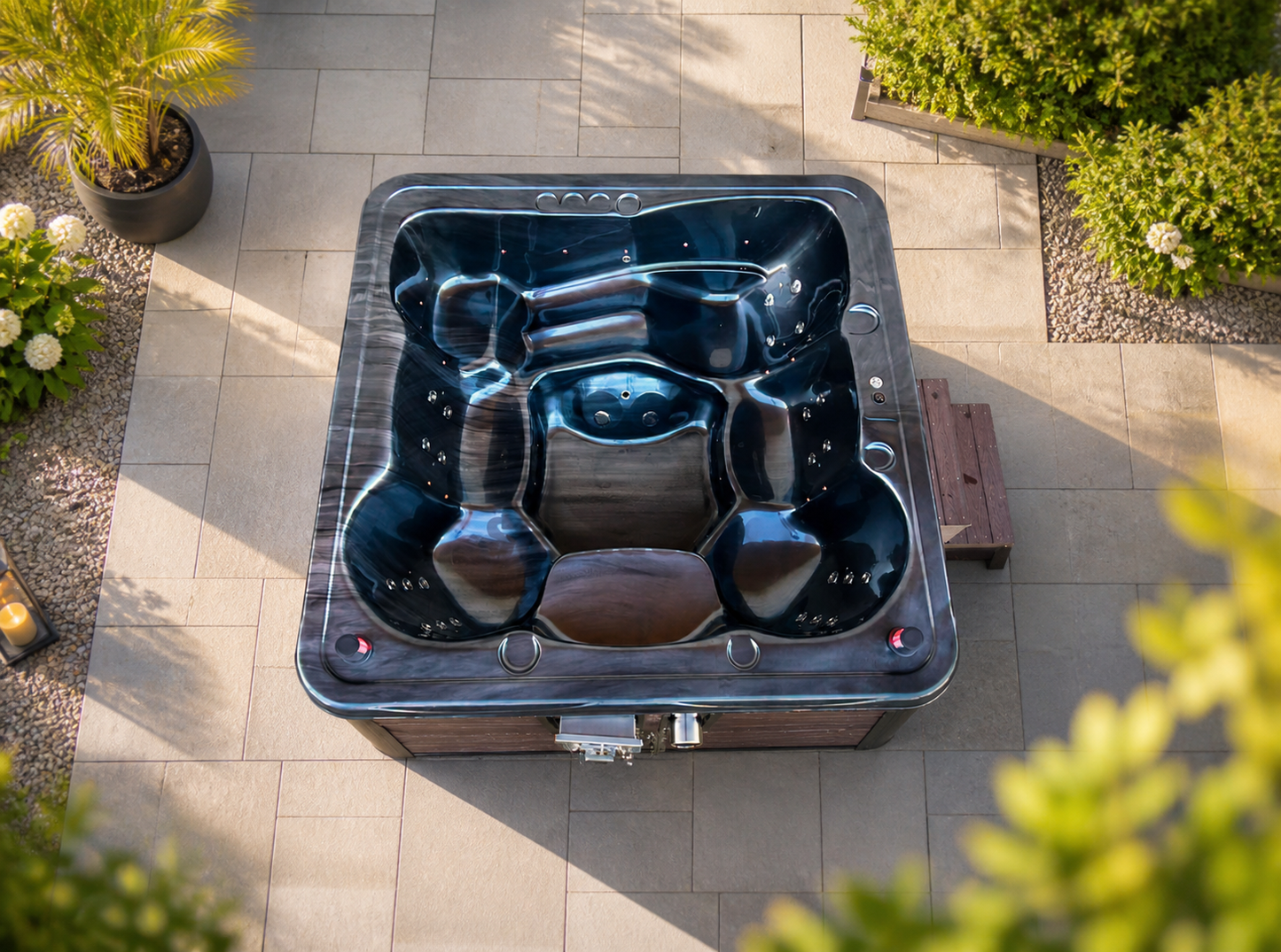 Outdoor ACRYL- Whirlpool / Badezuber 245 x 245cm mit Holzofen / Hot Tube