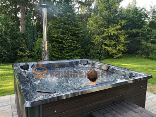 Outdoor ACRYL- Whirlpool / Badezuber 225x225cm mit Holzheizung